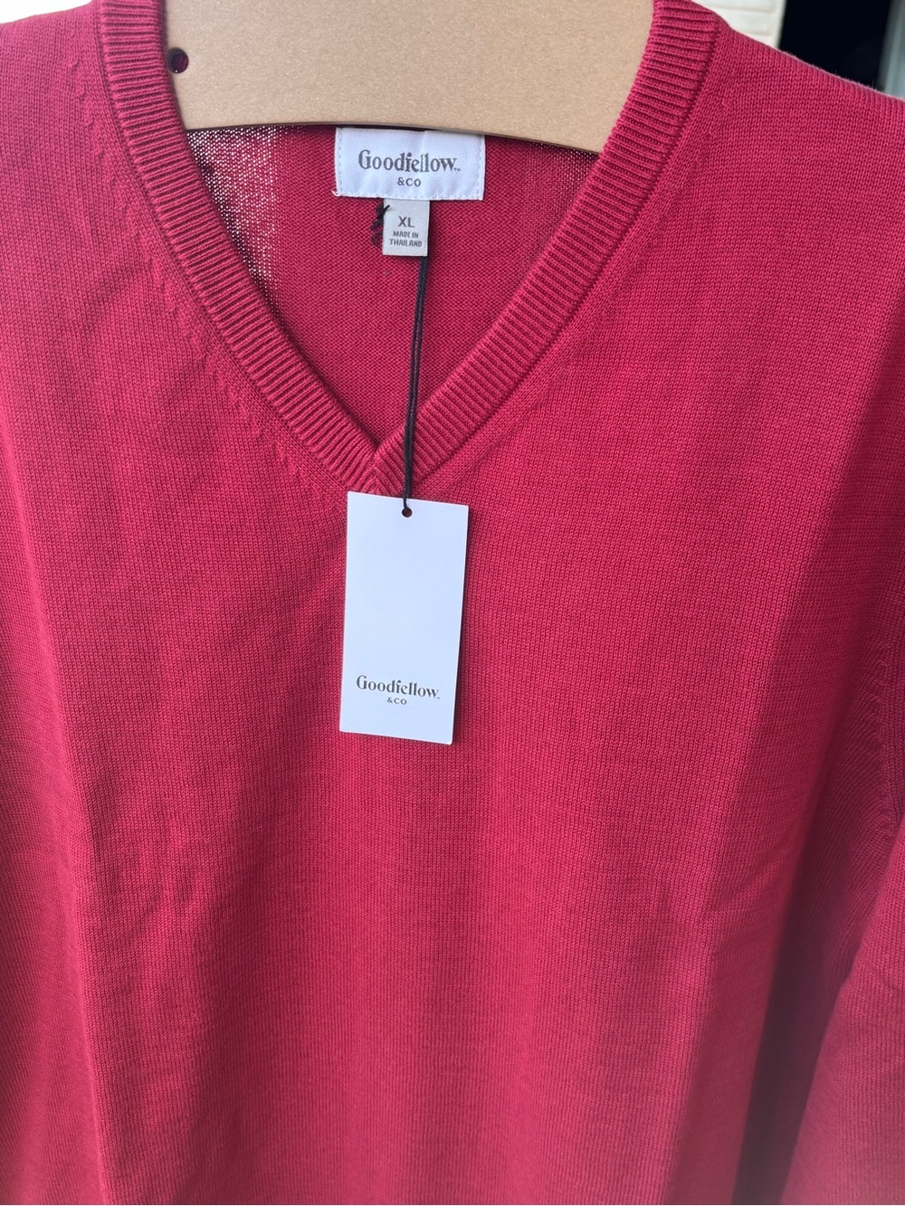 Goodfellow & Co V-Neck Sweater - Berry Red